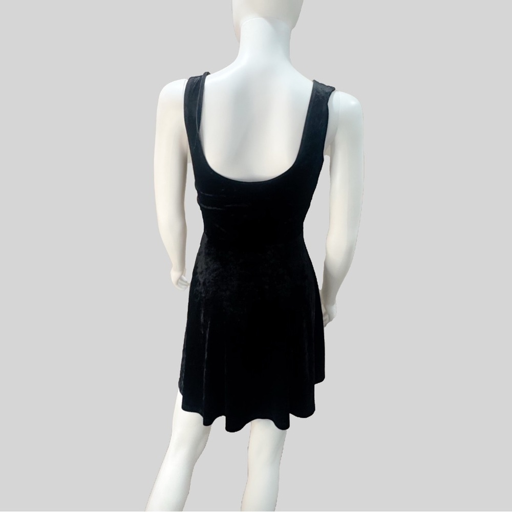Forever 21 sleeveless velvet empire waist dress ❤️ - Picture 5 of 7